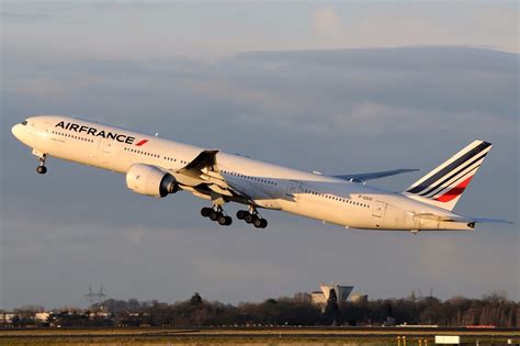 boeing 777 300er air france.